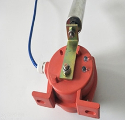 KLT1-1-2提升機皮帶糾偏開關(guān)、KP11-12-30跑偏開關(guān)生產(chǎn)廠家